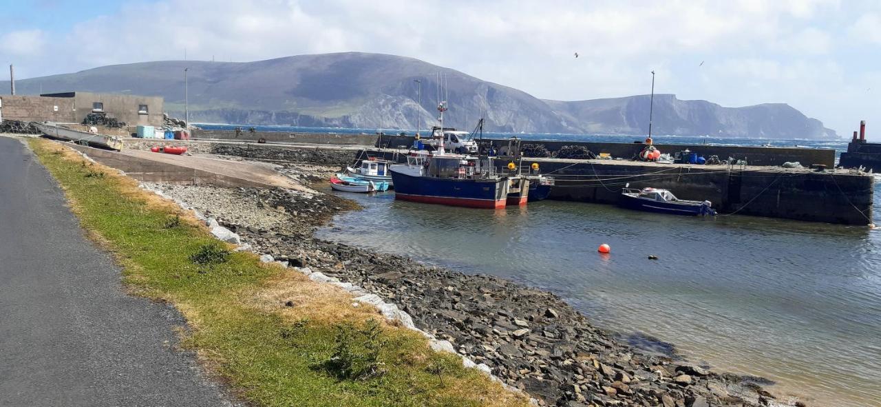 Creevagh Apartment Keel  Bagian luar foto